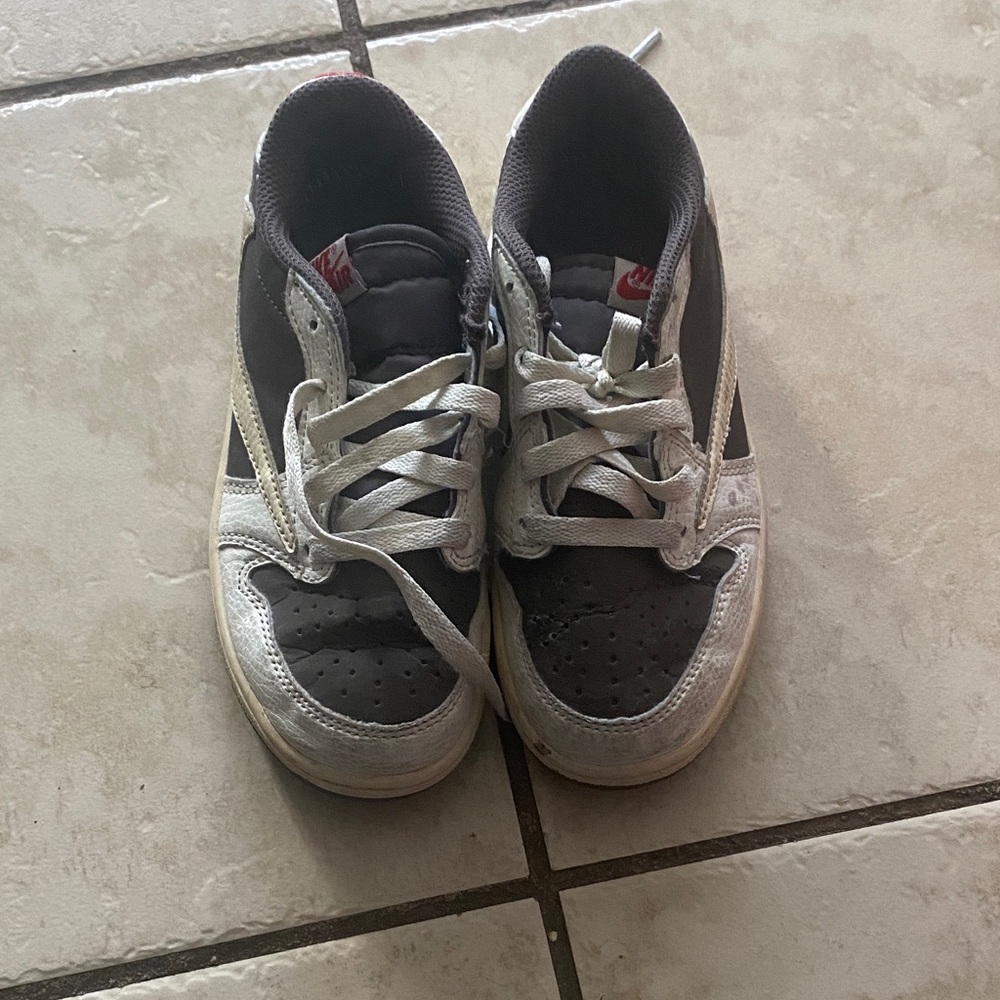 Nike Dual-Tone Athletic Shoes